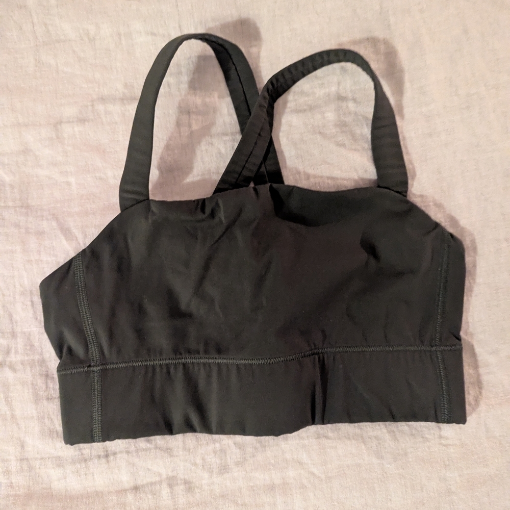 Everlane sports bra